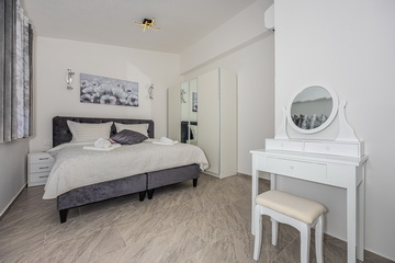  Villa Nina
