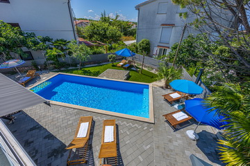  Villa Nina