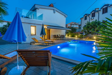  Villa Nina