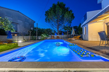  Villa Nina