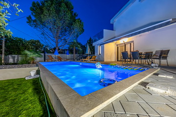  Villa Nina